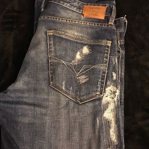 Distressed Guess Jeans Slim Straight 32w32l